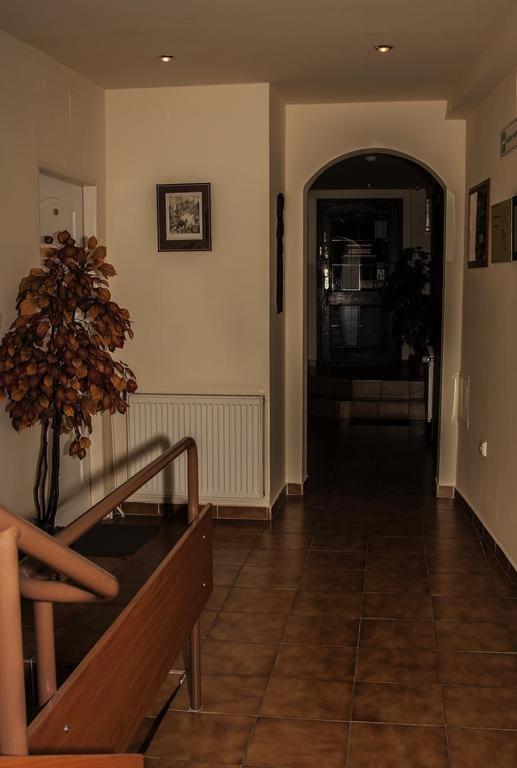 Penzion Pod Hradom Trencin Luaran gambar